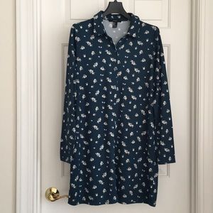 Forever 21 Dress Tunic Top Size Medium Blue Floral Long Sleeves Collar Buttons